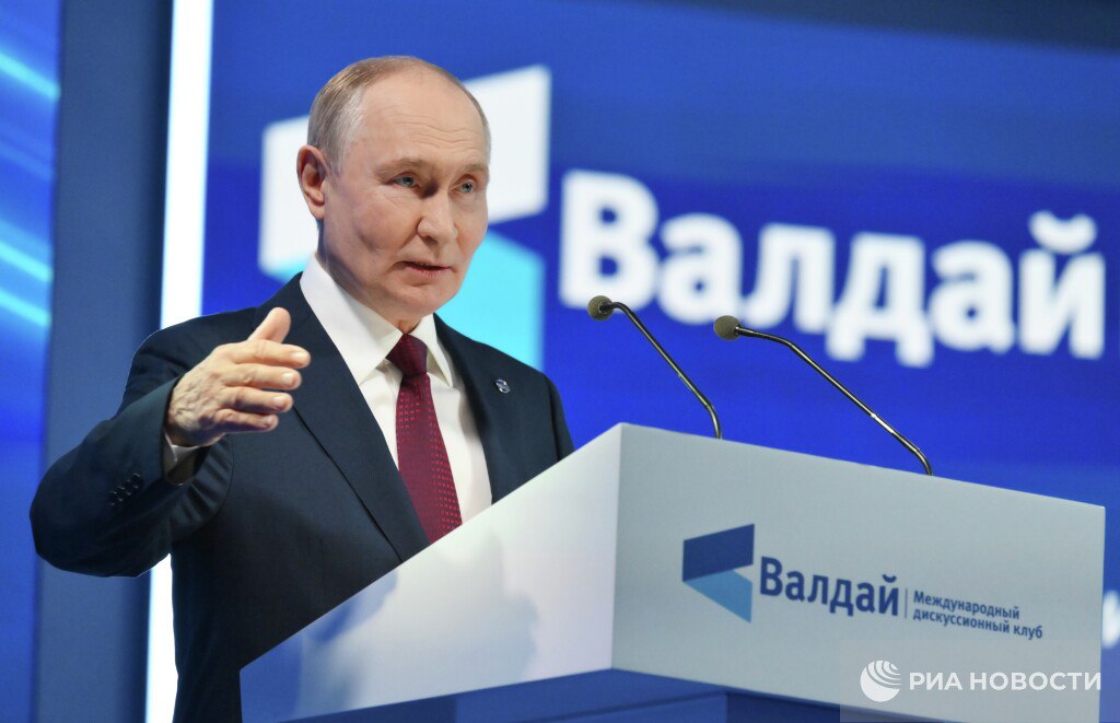 Путин: если кто-то хочет потягаться с Россией, пусть попробует