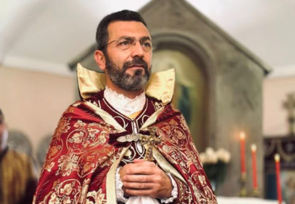 Օտարին սիրելը առաքինություն է, բայց օտարամոլությունը `մեծ մեղք. Տեր Մաղաքիա
