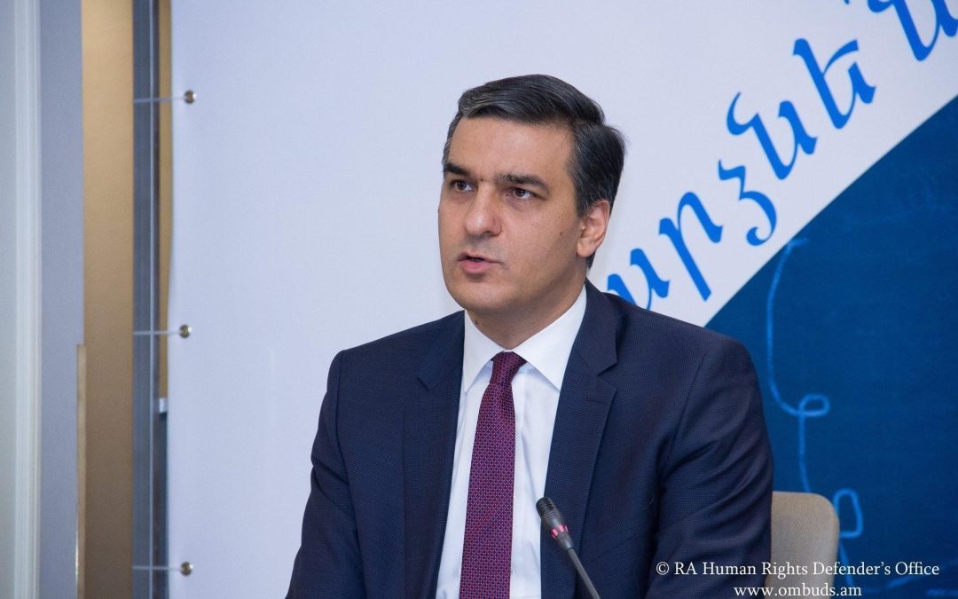Բարձր պաշտոնների պետք է հավակնեն միայն կրթված և փորձառու անձինք․ Արման Թաթոյան