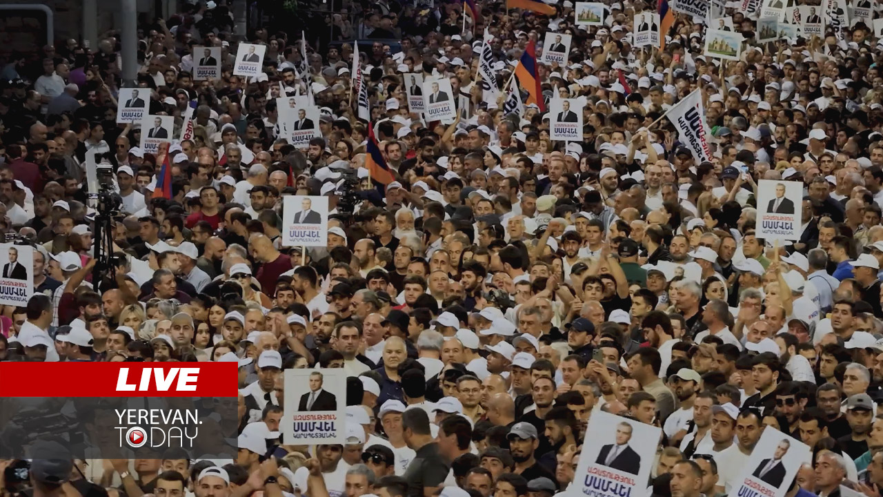 Live-screen-18.10