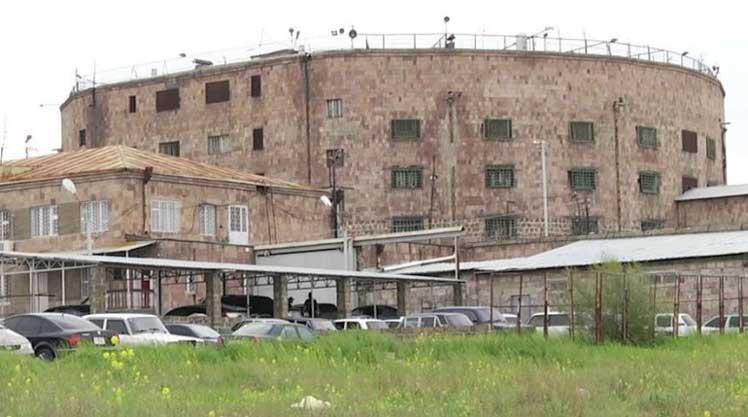 Փարաքարի համայնքապետի սպանության գործով կալանավորվածը բռնության է ենթարկել բանտում
