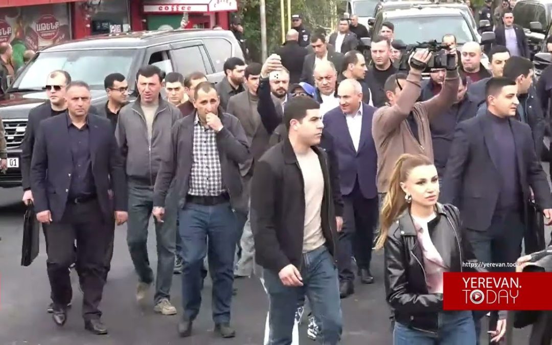 Пашинян прибыл в Ованаванк в сопровождении многочисленной охраны