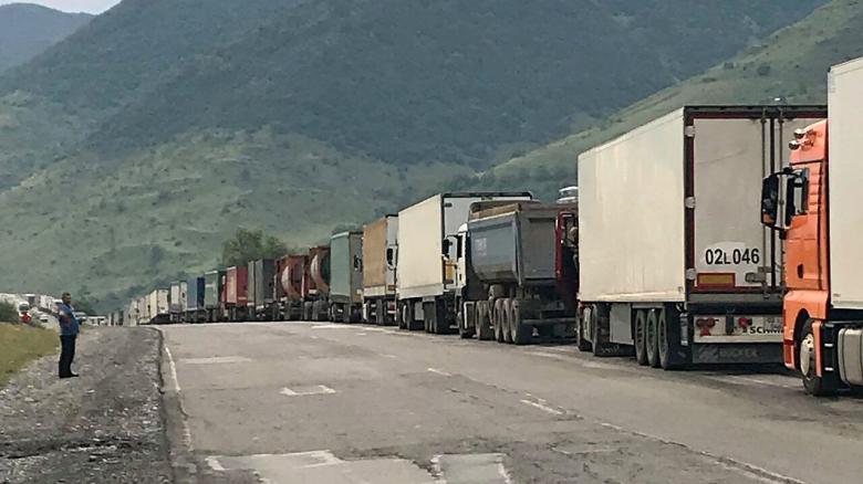 ՆԳՆ-ն մեղադրում է բեռնատարների վարորդներին