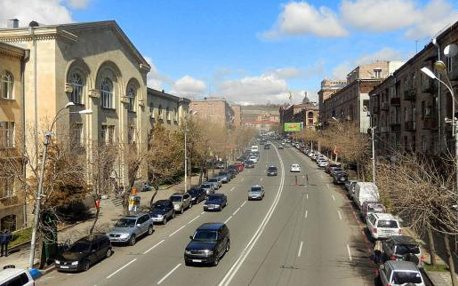 Երթևեկության փոփոխություն՝ Չարենցի փողոցում