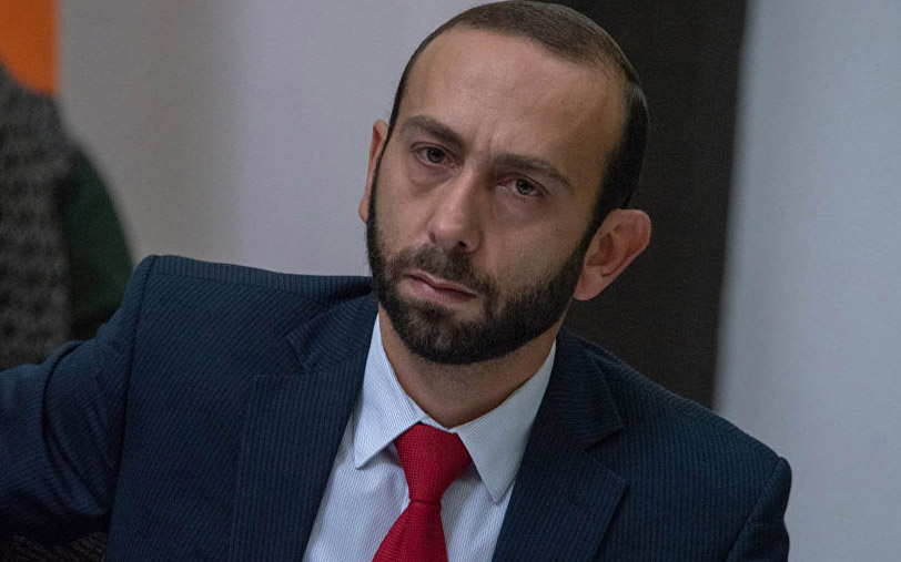 «Ե՞րբ կլինի ՀՀ  Սահմանադրության փոփոխությունը». ադրբեջանցի լրագրողի հարցը՝ ՀՀ ԱԳ նախարարին