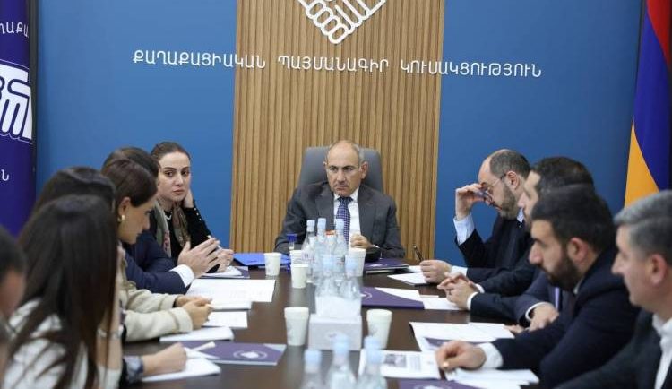 Փաշինյանը կառավարում է նաև թիմակիցների անձնական կյանքը․ «Հրապարակ»