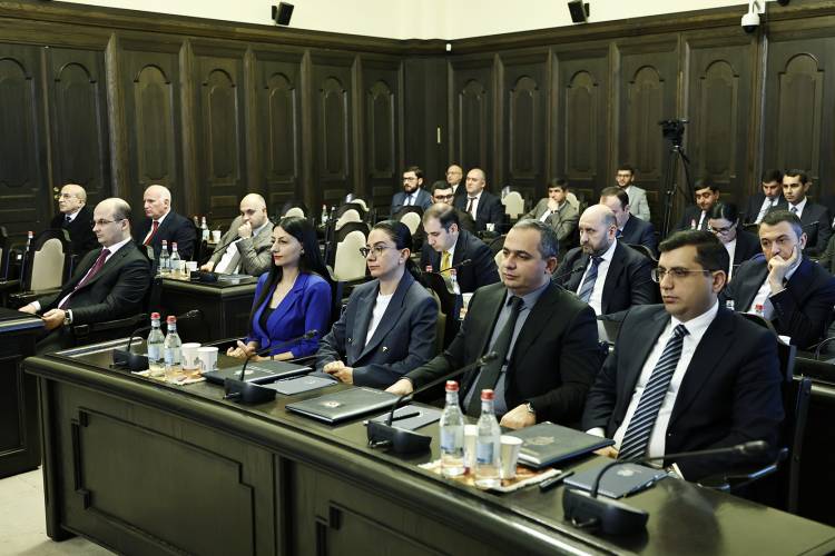 Մարզպետներին հրահանգվել է «ավտարիտետներով» զբաղվել․ «Հրապարակ»