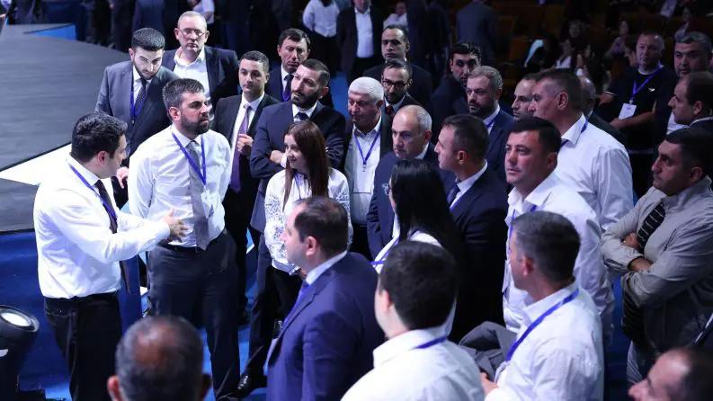 ՔՊ-ում կարգախոս են փնտրում․ «Հրապարակ»