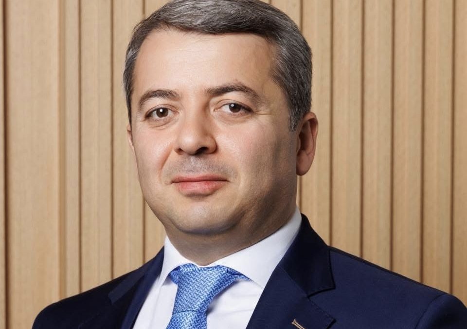 Գալու է օրը, և հանդիպելու եք ապօրինաբար անազատության մեջ գտնվող Սրբազաններին. Ո՞նց եք նայելու նրանց աչքերի մեջ. Հայկ Իգնատյան