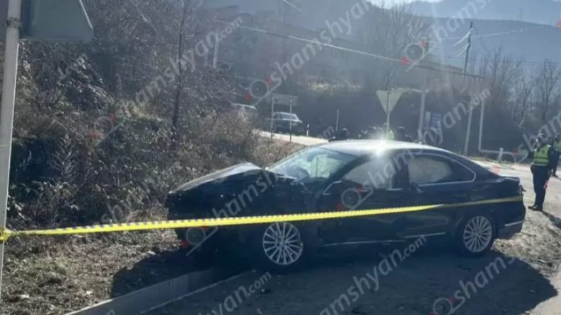 Լոռիում բախվել են Volkswagen Passat-ը և Howo-ն. 2 վիրավորներից մեկին ուղղաթիռով տեղափոխել են Երևան