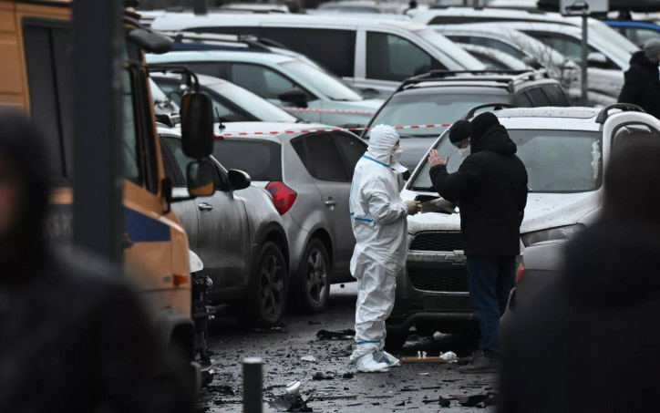 В результате подрыва автомобиля на юге Москвы погиб генерал-лейтенант Сарваров