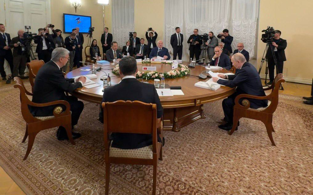 Մեկնարկել է ԵԱՏՄ Բարձրագույն խորհրդի նեղ կազմով նիստը
