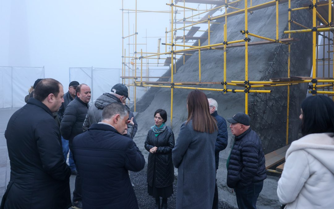«Կուլտուրայի մինիստրն ու հոշոտված հուշարձանը». Հայկ Դեմոյան
