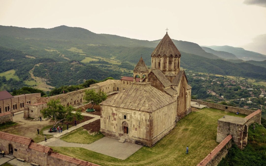 Չենք կիսում և դատապարտում ենք այդ մոտեցումները. ՀԱԵ Արցախի թեմական խորհուրդը` թեմի առաջնորդի մասին