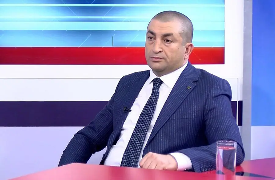 Կյանքի խոսք աղանդի երկրպագու Նիկոլի ֆան-ակումբի ներկայացուցիչները լավ կլինի հեռու մնան ՀԱ եկեղեցուց․ քաղաքագետ