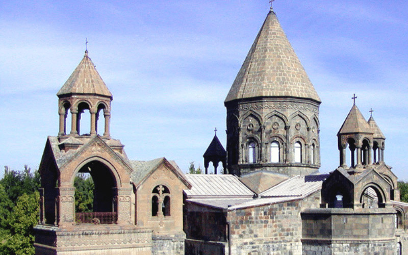 Հայոց Եկեղեցին «կանոնադրություն չունի» անհարկի պնդումը ճշմարտության և իրականության հետ որևէ աղերս չունի. Մայր Աթոռ