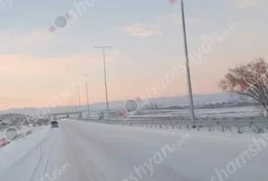 Լանջիկից դեպի Ազատան գլխավոր ճանապարհի 25 կմ հատվածում երկկողմանի մերկասառույց է