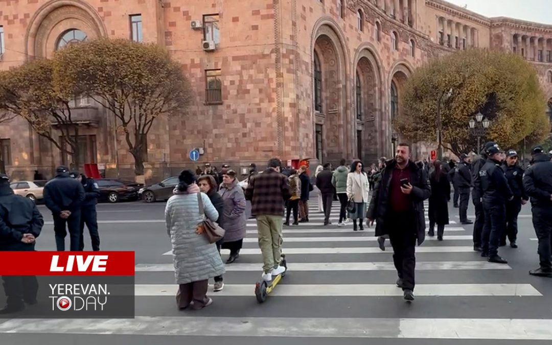 ԱՅՍ ՊԱՀԻՆ | ՈւՂԻՂ | Վարդաշենի վթարային շենքերի բնակիչների բողոքի ակցիան