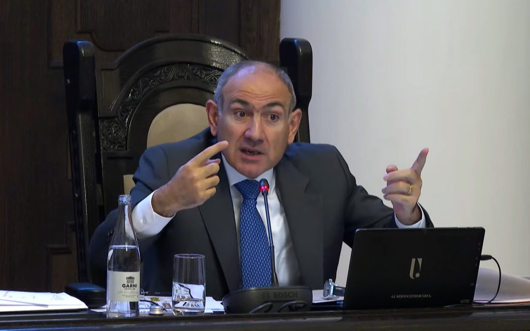 Пашинян опубликовал документы переговорного процесса по урегулированию карабахского конфликта