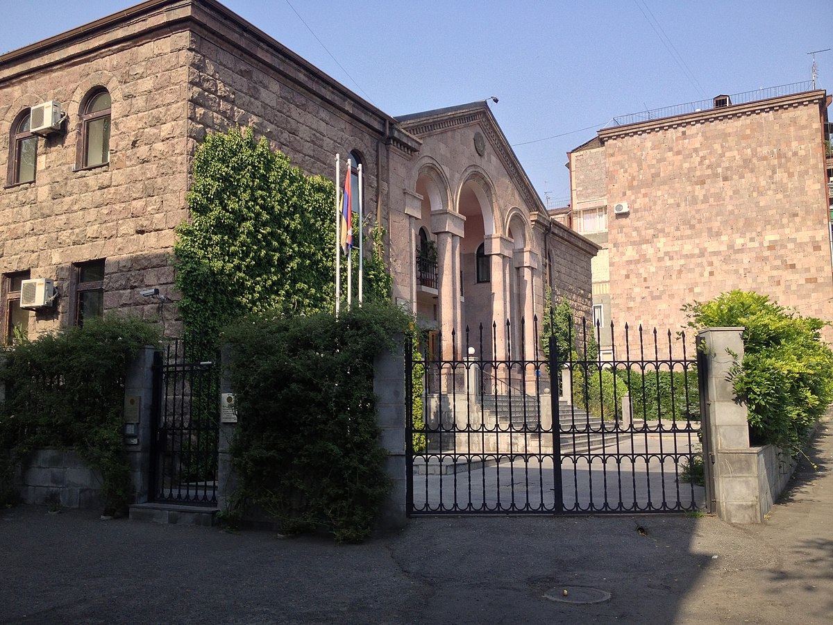 Nor_Arabkir,_Yerevan,_Armenia_-_panoramio_(7)