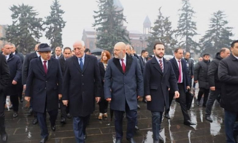 Նոր տարի, հին ստեր. ո՞ւր է գնում Հայաստանը. «Փաստ»