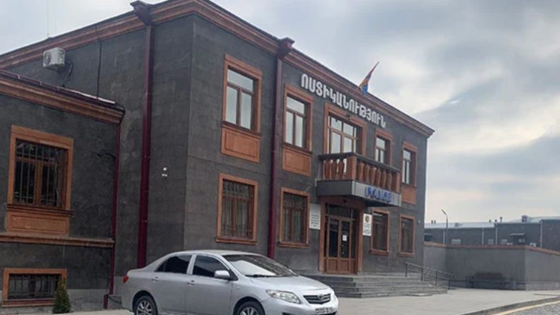 Գյումրիում վիճաբանության ժամանակ 3 հոգի հրազենային վիրավորում են ստացել
