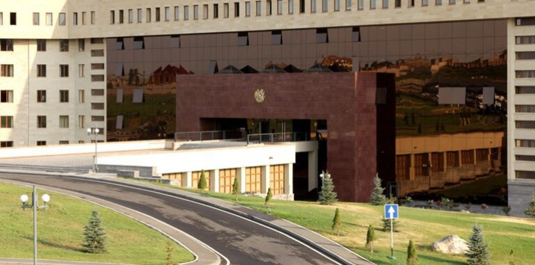Պաշտպանության նախարարությանը 2 ձյունագնաց մատակարարելու վեճը չի հանգուցալուծվում. Hetq.am