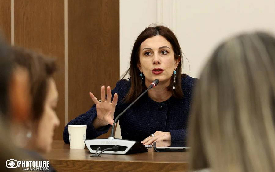 Փորձում են «ջրել» պարգևավճարների թեման․ «Հրապարակ»