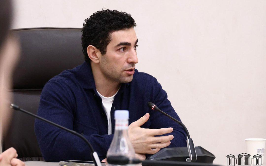 Այս ընտրություններով կամ ժողովուրդն իր ապագան տնօրինելու իրավունքը վերցնելու է իր ձեռքը, կամ այն տնօրինելու է Թուրքիան և Ադրբեջանը․ Լևոն Քոչարյան