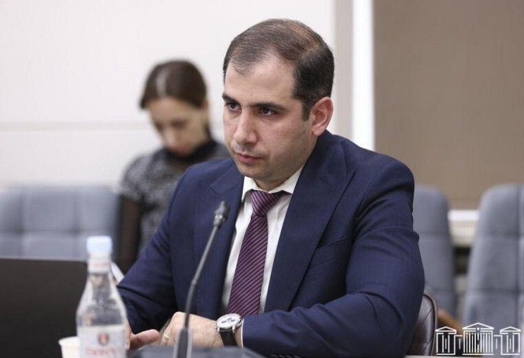 ՊԵԿ ղեկավարը մեկուսացել է աշխատակիցներից. «Հրապարակ»