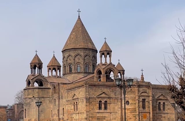 Իշխանությունները «եկեղեցու բարենորոգում» անվան տակ փորձում են «տիրանալ» եկեղեցու գույքին. «Ժողովուրդ»