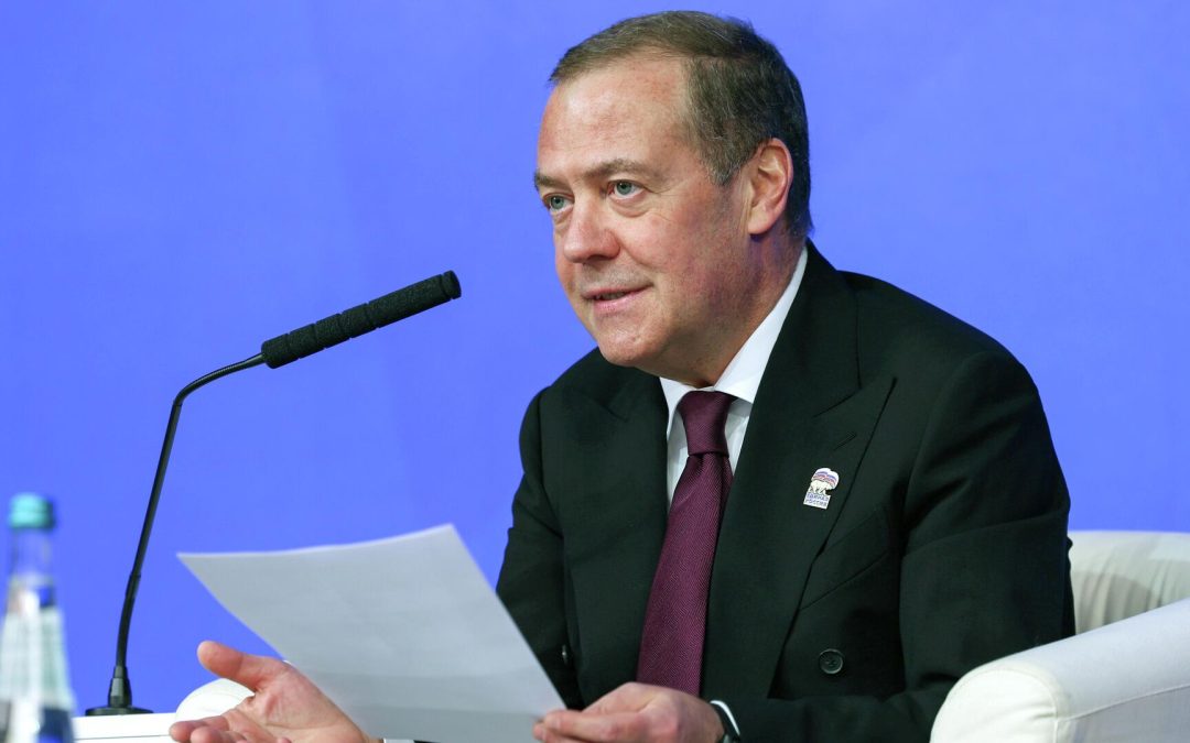Медведев пошутил про Нобелевку на фоне ударов США по Венесуэле