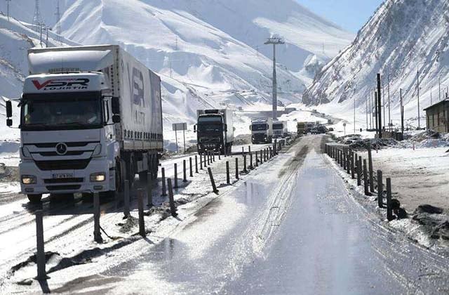 Լարս տանող ճանապարհը փակ է բոլոր տրանսպորտային միջոցների համար