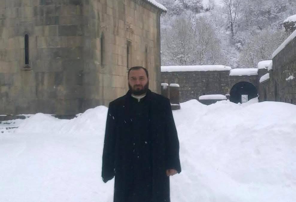 Սբ. Շողակաթ վանքի բոլոր ծառայողներով և աշխատողներով որդիական մեր սերն ու խոնարհումն ենք բերում առ Մայր Աթոռ