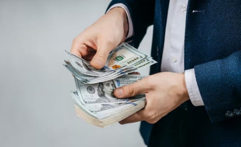 Կաշառք ստանալու պահին ձերբակալվել են ՊԵԿ–ի 2 գլխավոր օպերլիազորներ