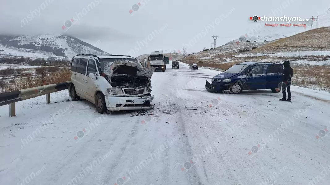Սպիտակում բախվել են «Mercedes Vito»-ն ու «Opel»-ը. 6 վիրավnր կա