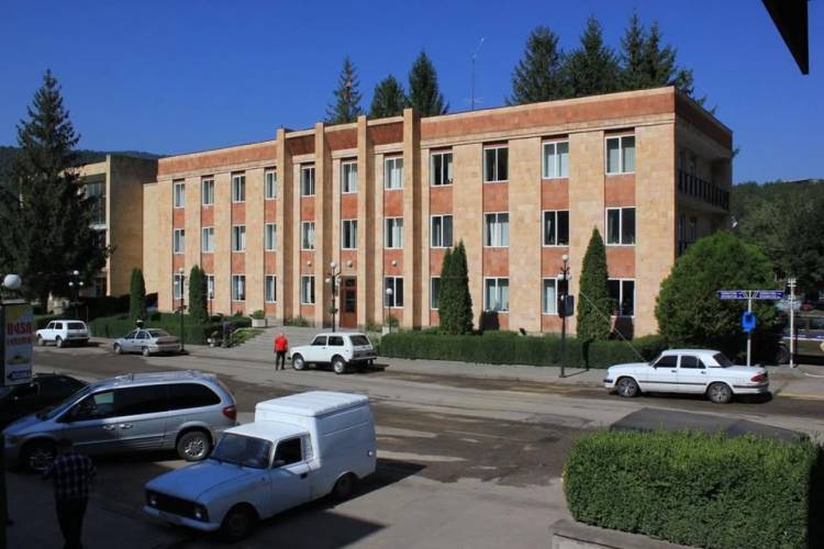 Հները չկառուցած՝ նոր խոստումեր են տալու. «Հրապարակ»