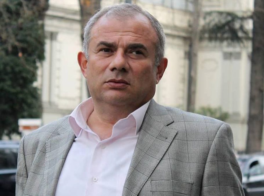 «Լույսը չբացված, մարդ ու կնիկ օրակարգ են թելադրում, ու կողքից նայում՝ զվարճանում». Հարություն Հարությունյան