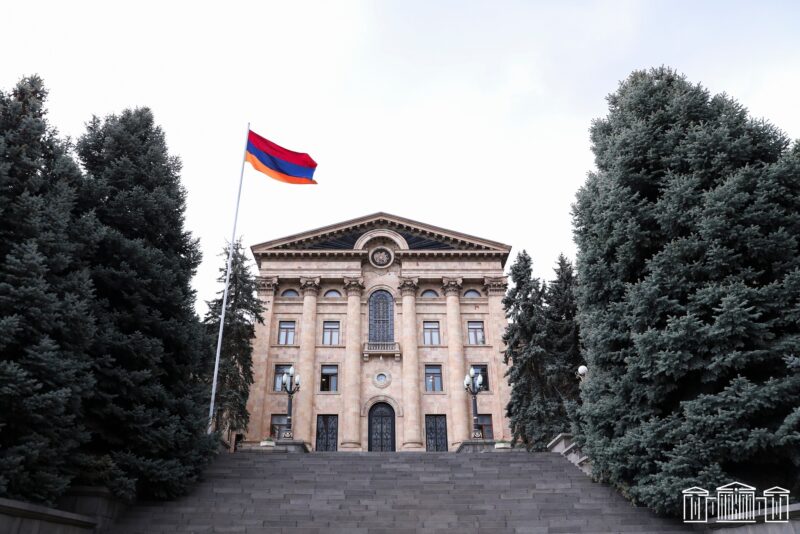 ՔՊ-ականների ախորժակը բացվել է․ 500-600 հազար դրամ թոշակ են ուզում. «Հրապարակ»