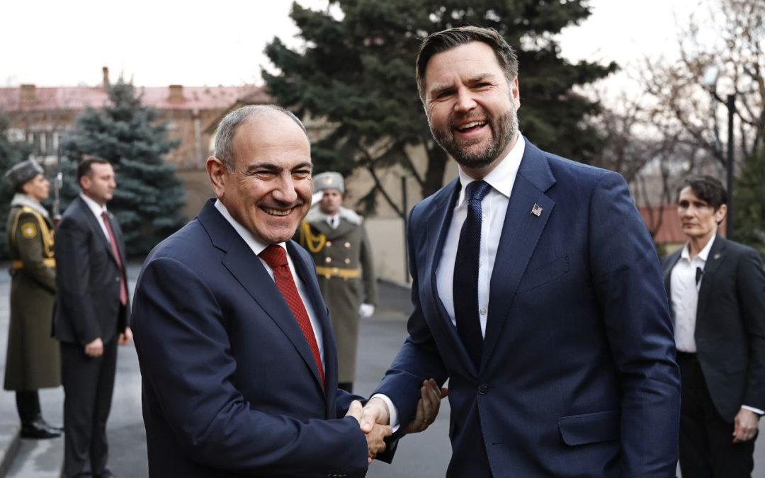 Փաշինյանի քարոզարշավի լուսանկարը Վենսի հետ Հայաստանի համար կարժենա 9 միլիարդ դոլար․ քաղաքագետ