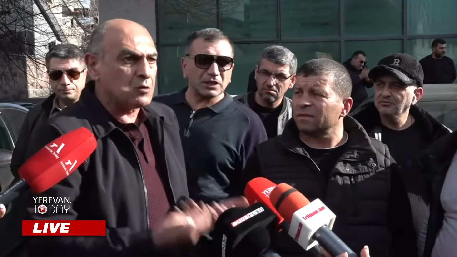 ԱՅՍ ՊԱՀԻՆ _ ՈւՂԻՂ _ Տաքսիստները բողոք և ստորագրահավաք են անում 1-1-17 screenshot