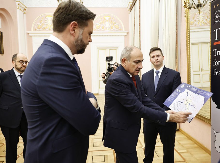 11 մլն դրամ՝ ֆուրշետի համար․ ինչ են հյուրասիրել Վենսին՝ Հայաստանում. «Հրապարակ»