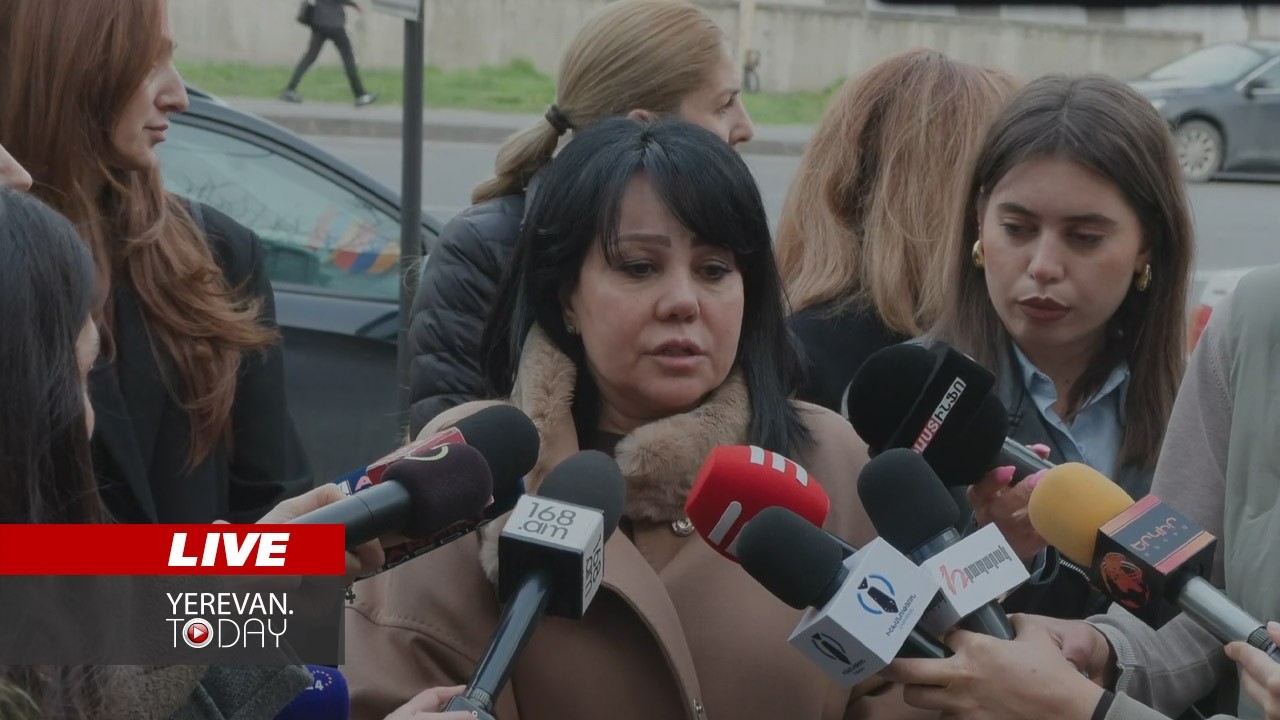 ԱՅՍ ՊԱՀԻՆ | ՈւՂԻՂ | Ակցիա հաջակցություն Սուրբ Աննա եկեղեցու բակից ձերբակալվածների