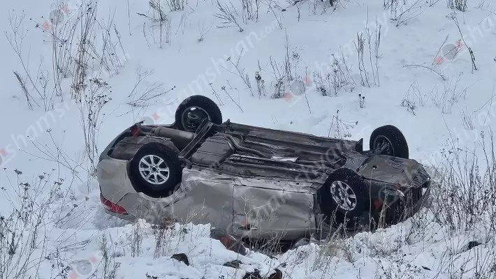Սյունիքում 36-ամյա վարորդը Kia-ով մի քանի պտույտ գլորվելով գլխիվայր հայտնվել է ձորակում․ կա վիրավոր