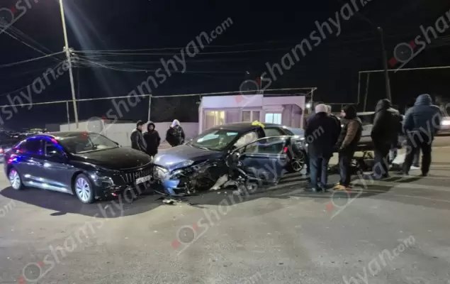 Խոշոր ու շղթայական ավտովթար է տեղի ունեցել Երևանում. վիրավոր կա