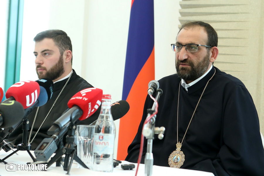 Միասին մենք կարող ենք պահել մեր հավատը ամուր. Արշակ արքեպիսկոպոս Խաչատրյան