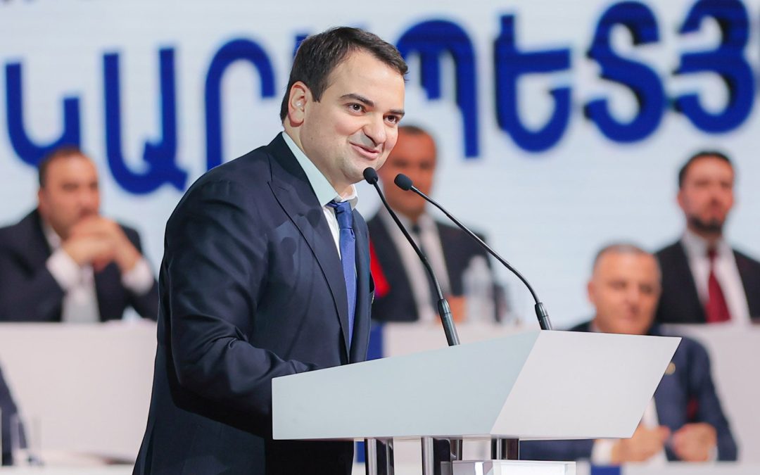 Ամե՜ն ինչից շատ, ամե՜ն ինչից վեր՝ սիրում է կյանքում նա իր աթոռը․ Նարեկ Կարապետյան
