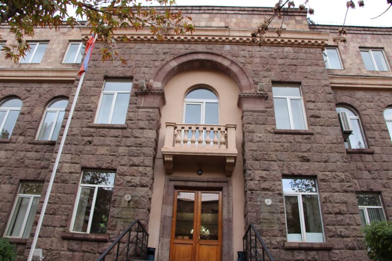 Քարոզարշավը մեկնարկել է, բայց ԿԸՀ-ն անկարող է վերահսկել. «Ժողովուրդ»