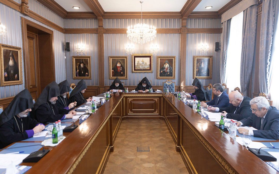 Մայր Աթոռ Սուրբ Էջմիածնում սկսվել է Գերագույն հոգևոր խորհրդի ժողովը