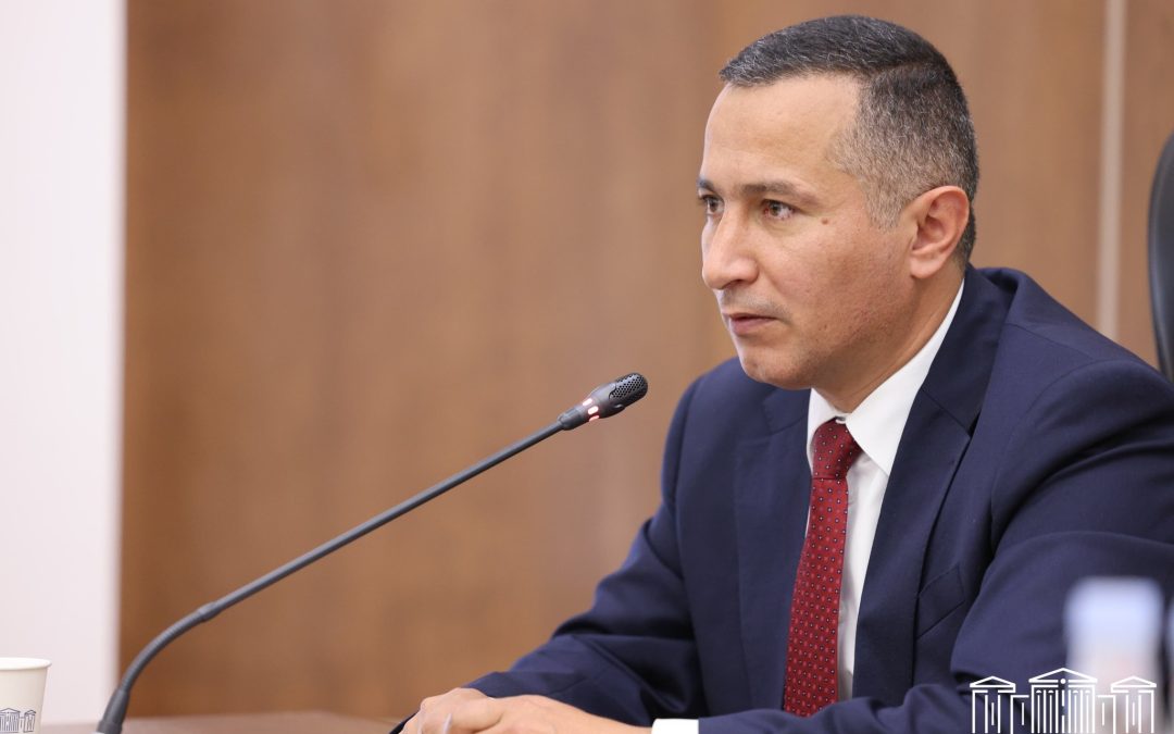 Գեղարքունիքից Սյունիք գնացած մարզպետն ու նրա ունեցվածքը. «Ժողովուրդ»